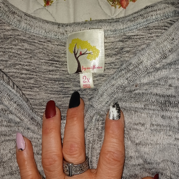 Short - Picture 2 of 2